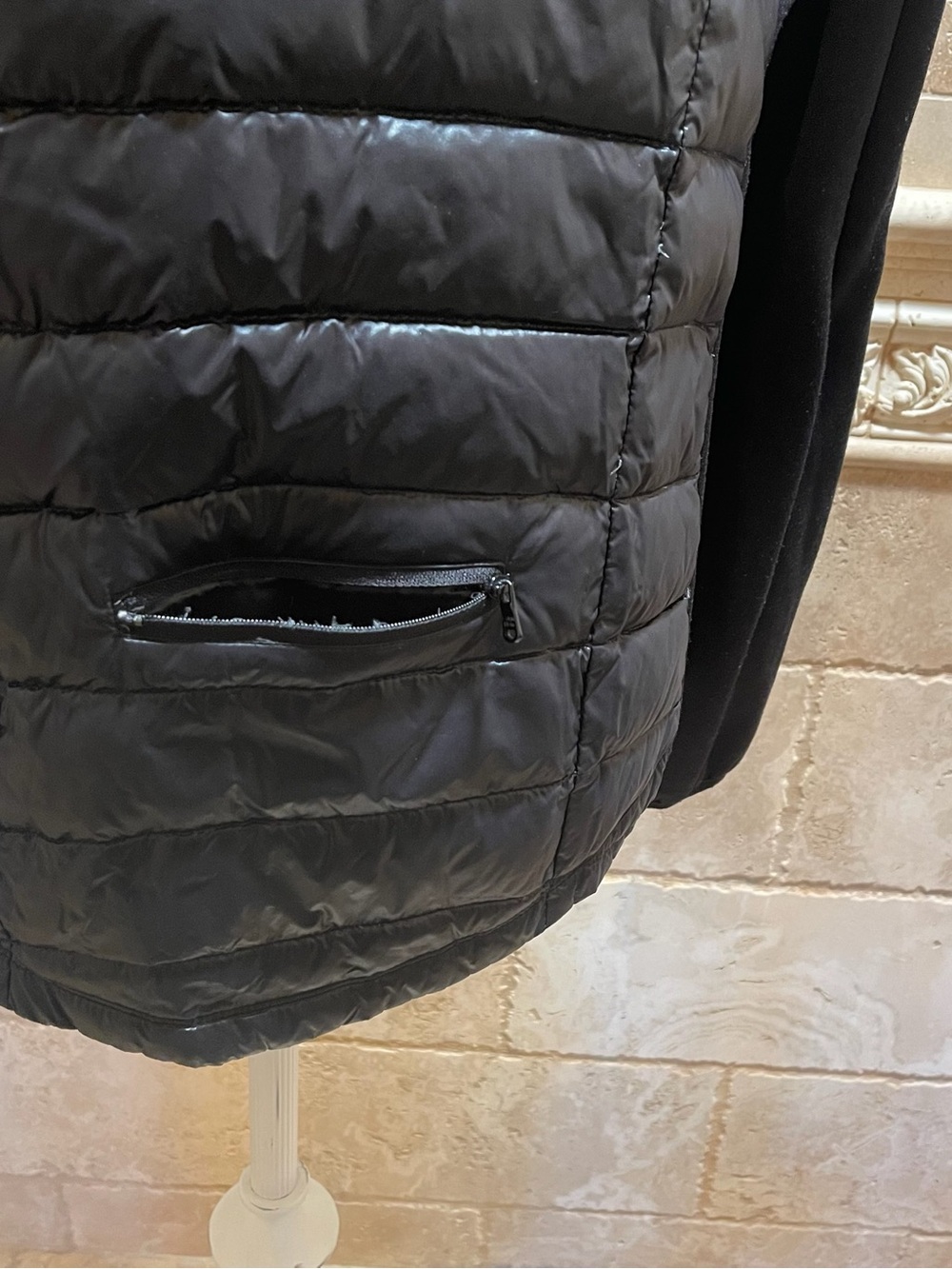 Calvin Klein Performance down puffer jacket - Picture 5 of 9